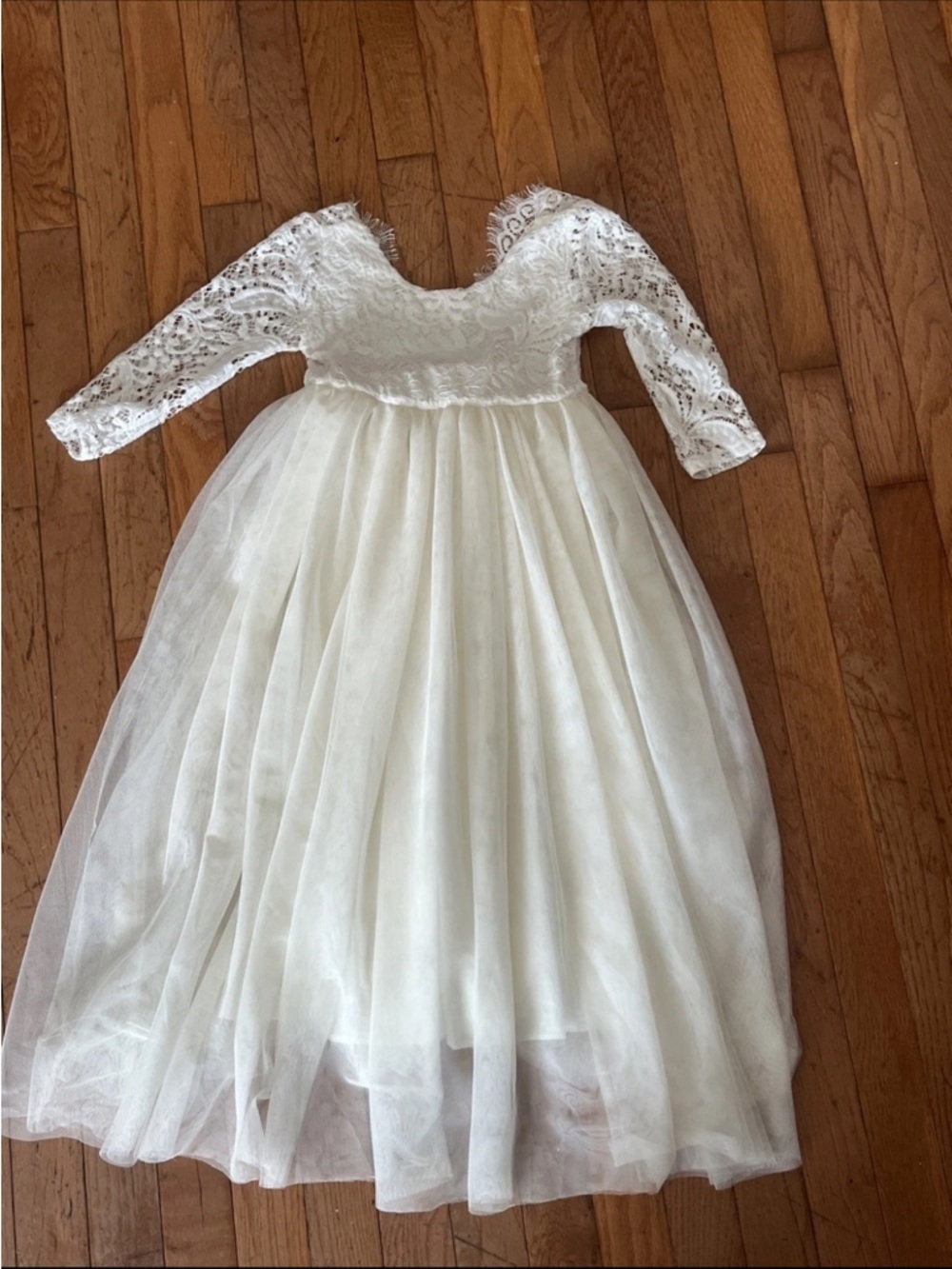 Little Girls Formal Flower Girl Dress Size 6 By 2Bunnies Creme